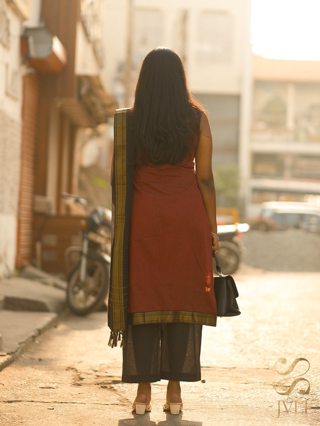 Maroon & Black Mangalagiri 3-Piece Set