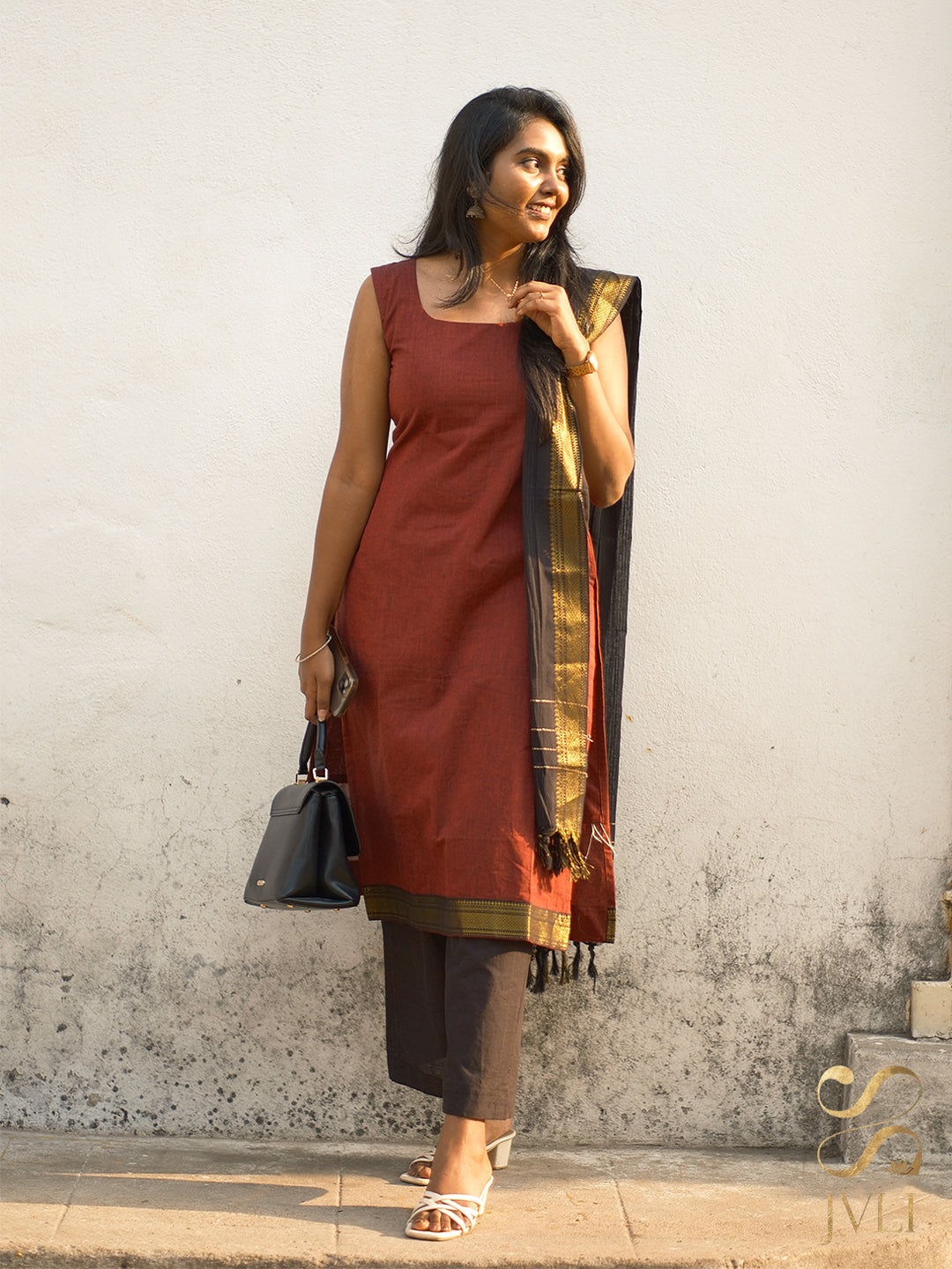Maroon & Black Mangalagiri 3-Piece Set